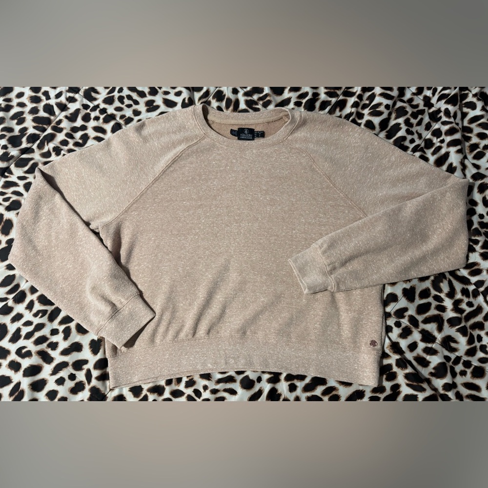 💕Volcom Sweater💕